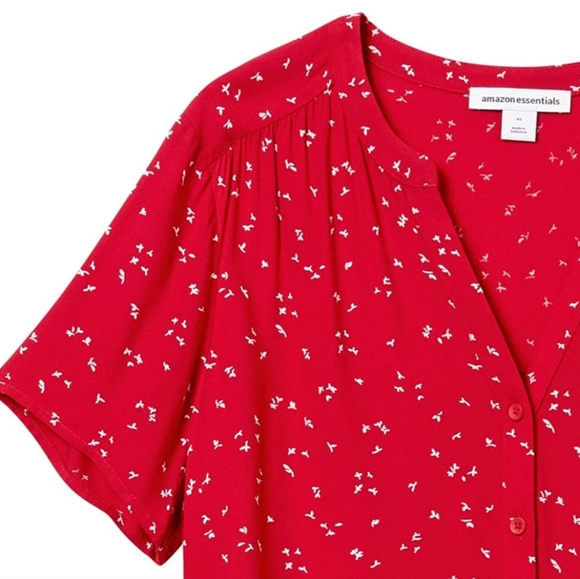 Amazon Essentials Women's Short-Sleeve Blouse - Picture 3 of 3